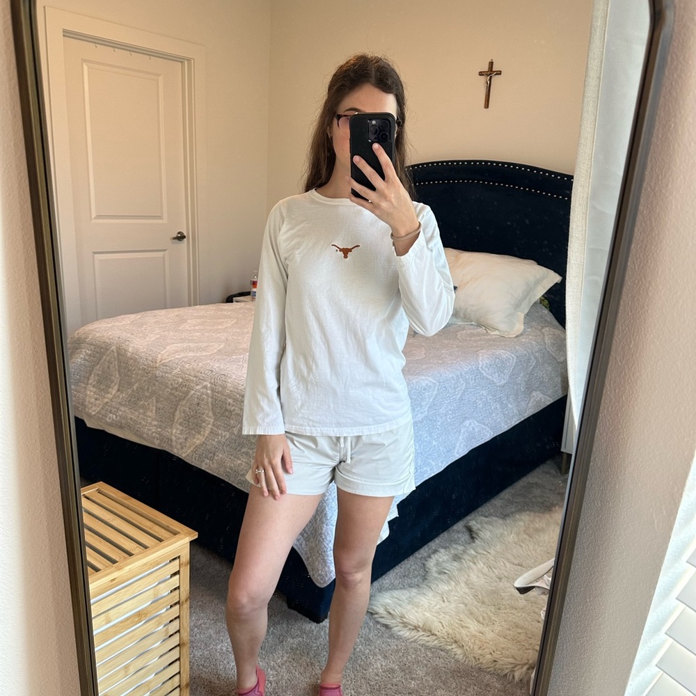 Embroidered UT Longhorns t-shirt